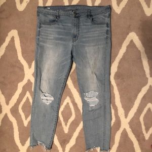 3/$30💖 High rise distressed skinny jeans